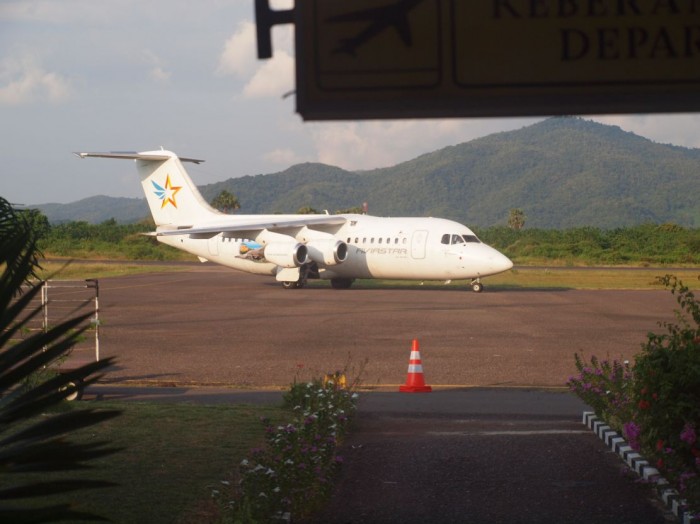 Lotnisko i nasz samolot na Bali