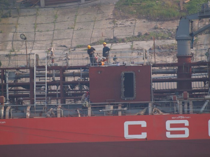 Poranek na Jangcy - budowa statku