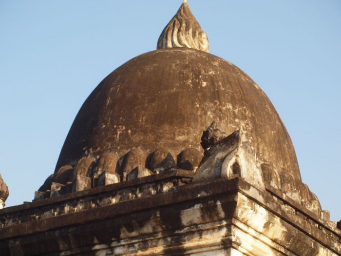 Lotosowa Stupa lub arbuzowa