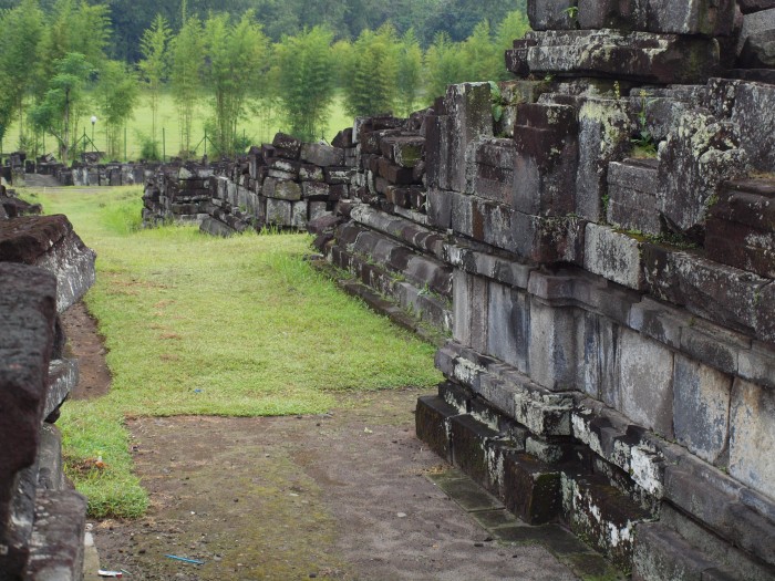 Ruiny świątyń na rekonstrukcję