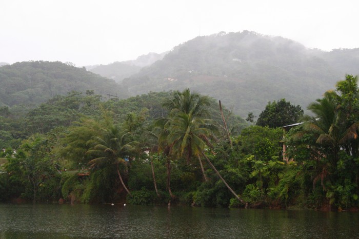 Widok z jezioro Los Bocas